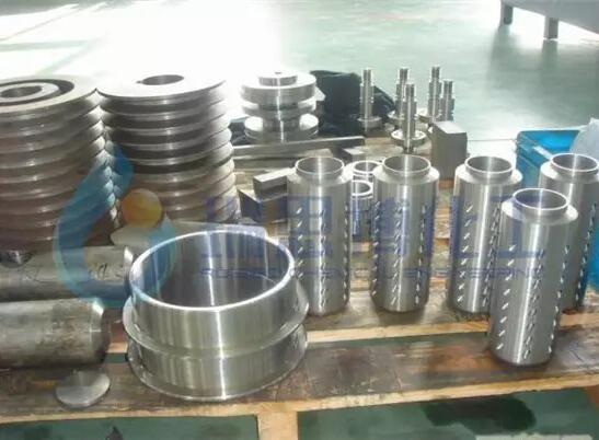 機械設備零部件去油污清洗劑用哪個好?案例上圖