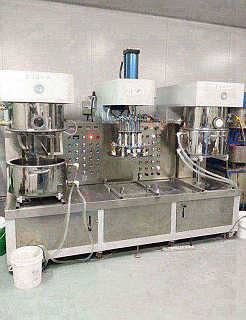 東莞行星攪拌機(jī)定購(gòu) 品種多歡迎來(lái)電定購(gòu)